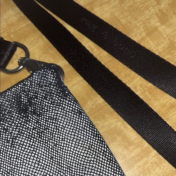 Rag & Bone Snakeskin Crossbody Bag with Black Strap/ preowned - Picture 4 of 12